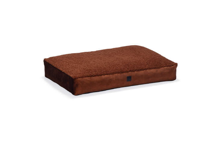 Designed by Lotte Hundekissen Yndis